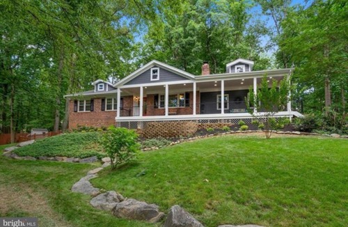 Dunn Loring House | DREAM 10+HOME!
