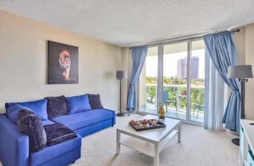 Sunny Isles Beach Apartment | Dream Beach Room Free Parking - 02227