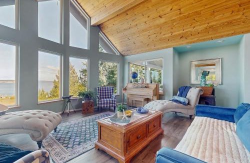 Hansville House | Dream Boat Annie - Entire Home