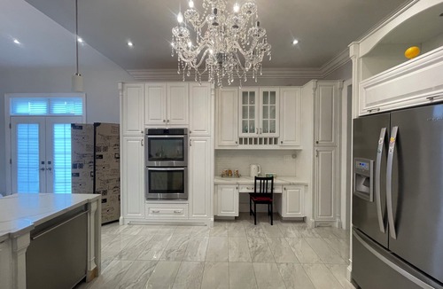 King City House | Dream Escape! Pristine home 5 mins to Canada's Wonderland - 20 mins to Pearson