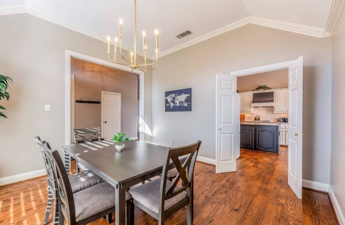 Far North Dallas House | Dream Getaway ☾ Luxe Casa w/Pool + Patio Fire Pit