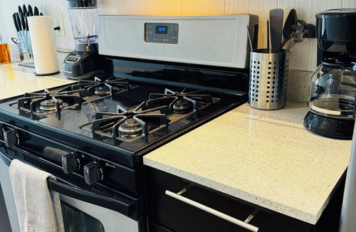 Glendale Apartment | DREAM HOLLYWOOD APARTMENT WITH FREE PARKING
