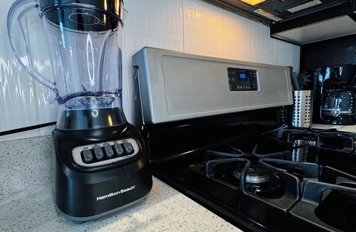 Glendale Apartment | DREAM HOLLYWOOD APARTMENT WITH FREE PARKING