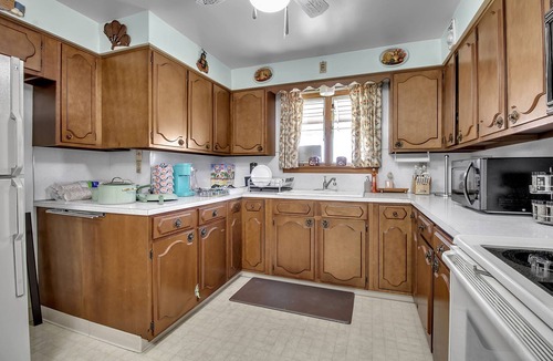 Niagara Falls House | Dream house which is near to beautiful niagara falls.