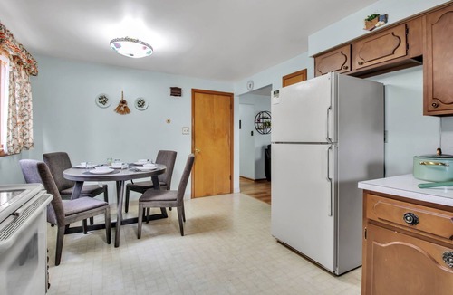 Niagara Falls House | Dream house which is near to beautiful niagara falls.