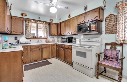 Niagara Falls House | Dream house which is near to beautiful niagara falls.