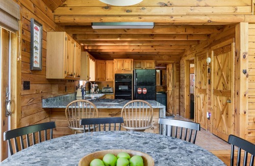 Roscoe Cabin | Dream House with Foosball and Fire Pit