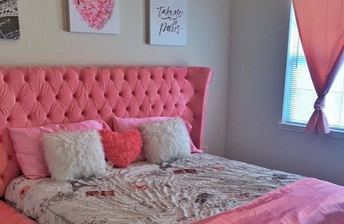 Fairbanks Apartment | Dream in Pink Houston