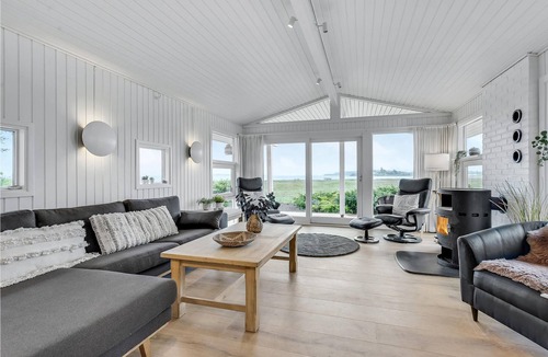Diernæs Strandby House | Dream location with large pool.