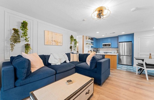 Kimberling City Condo | *Dream Shore* Gorgeous Remodeled 2BR/2BA *Lake Front*