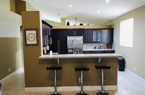 Pembroke Pines House | Dream Vacation Home