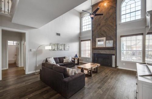 Plano House | Dream Vacay in Central Plano - Pool & Grill