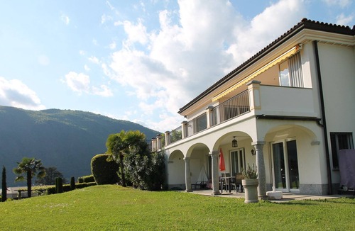 Morcote House | Dream villa with pool on Lake Lugano in Morcote