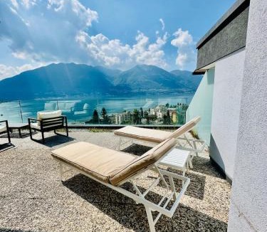 Minusio House | Dream with a view of Lake Maggiore