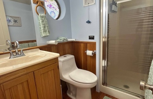 Brinnon Boat Rental | DreamBoat at Pleasant Harbor