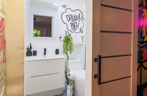 Belleville Apartment | DreamBox Vrbo! Where Dreams Become A Reality!