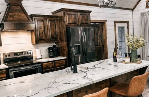 Broken Bow Cabin | Dreamcatcher Cottage- A Luxurious Romantic Escape in Hochatown