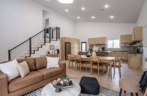 Bella Vista House | Dreamcatcher - Hot Tub - Fire Pit - Trails
