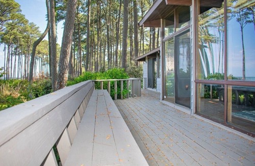 Davis Wharf House | Dreamers Bay