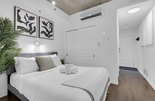 Milton Park Apartment | Dreaming at the Base of the Mountain With Parking
