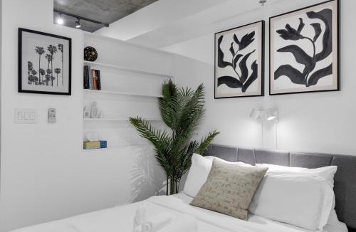 Milton Park Apartment | Dreaming at the Base of the Mountain With Parking