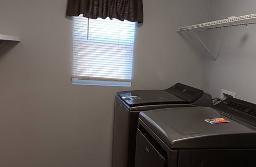 Conyers Apartment | Dreaming in Blue