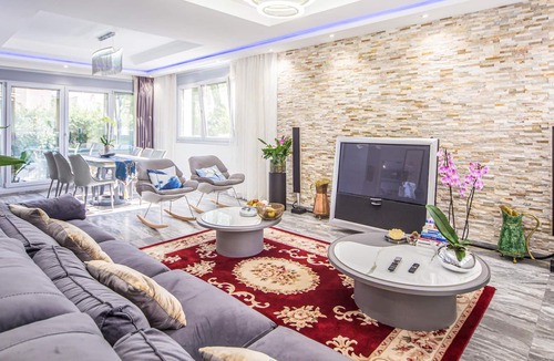 Riba-roja de Turia House | Dreaming of cozy vacations with your family in Spain?