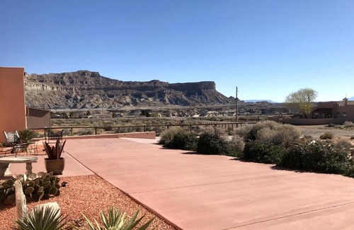 Big Water Bed & Breakfast | Dreamkatchers Lake Powell Bed & Breakfast
