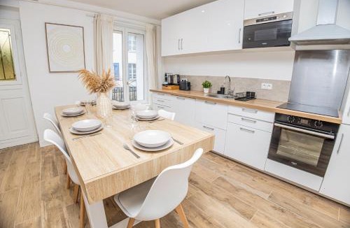 Villeneuve-le-Comte House | Dreamland House - Near Disney