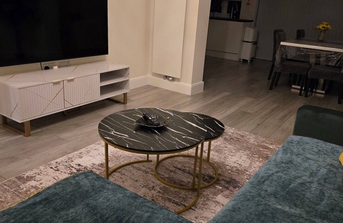 Tokyngton House | Dreams House Wembley