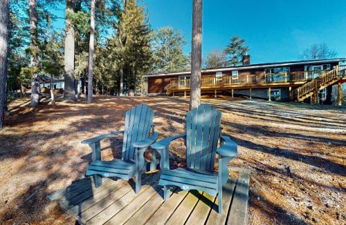 Tomahawk House | Dreams on the Lake