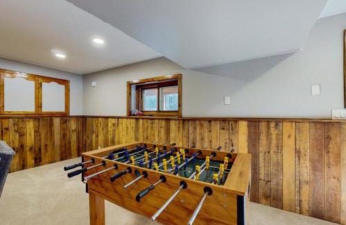 Tomahawk House | Dreams on the Lake