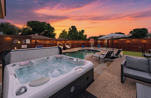 Frisco House | Dreamscape – Heated Pool, Spa, Splash Pad, Mario Room, Outdoor Projector