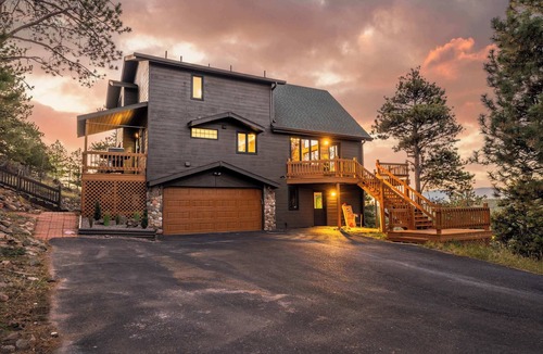 Bailey House | Dreamscape | Private Theater, Hot Tub & Geo Dome