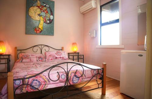 Parramatta Park Hostel | Dreamtime Hostel