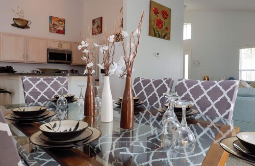 Westbury House | Dreamville 4 Bedrooms