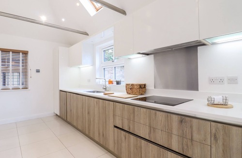 Bromley Common and Keston Cottage | Dreamwood Lodge