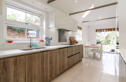 Bromley Common and Keston Cottage | Dreamwood Lodge