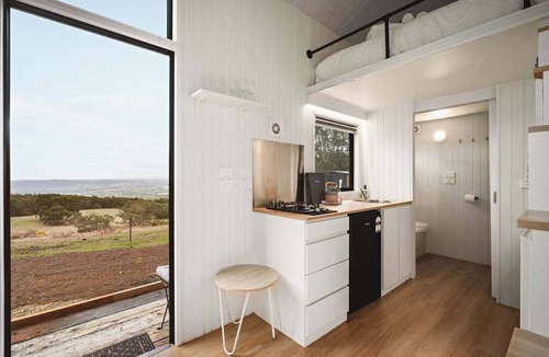 Red Hill House | Dreamy 2 by Tiny Away