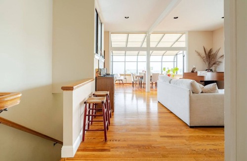 Buena Vista House | Dreamy 3 Story House w/Sunroom + City Skyline View