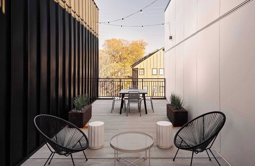 Talbot's Corner Condo | Dreamy Condo with Fireplace, Rooftop, Gym, Parking, Sleeps 5 w/King Bed, Sleeper Sofa, Hidden Bunk, Shared Rooftop and Gym, Free Dedicated Parking, Minutes to Broadway, Five Points & Grand Ole Opry, 24 Hr Hospitality