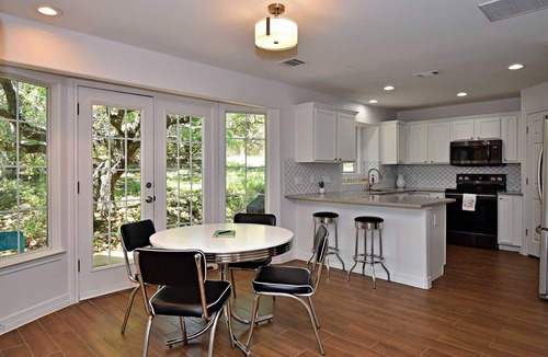 Dripping Springs House | Dreamy Dripping Springs | Near Parks, Hiking & More!