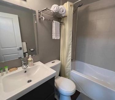 South London Apartment | Dreamy Escape | Cozy & Stylish Stay for Two