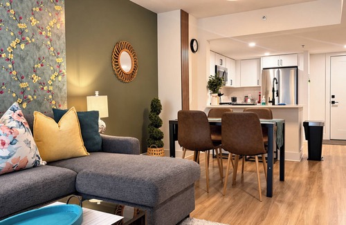 Crystal City Condo | Dreamy Extended Stay Amazon King Bed 1BR Garage, Pool,Balcony Gym Near DC, DCA
