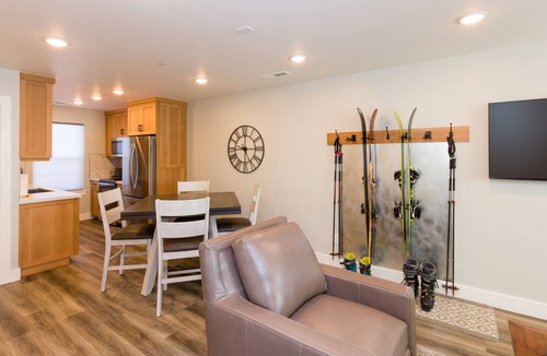 Cottonwood Heights Apartment | Dreamy new 2BR unit with superior ski access!