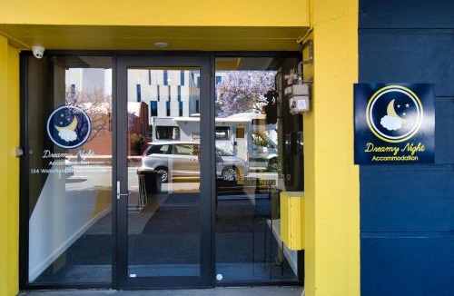 Adelaide Central Business District Hotel | Dreamy Stays Accommodation - Private Rooms with Shared Bathrooms