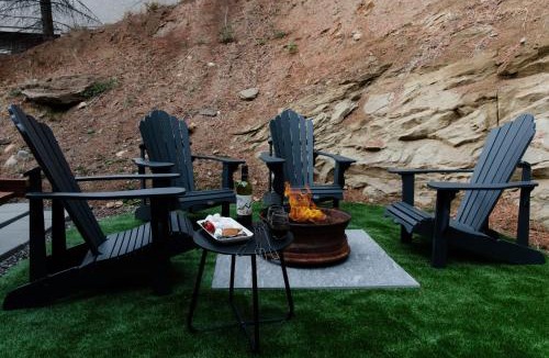 Ronald House | Dreamy Views, Pool Access, Game Room, Fire Pit