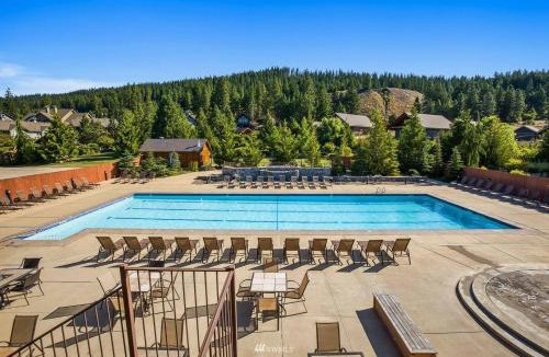Ronald House | Dreamy Views, Pool Access, Game Room, Fire Pit
