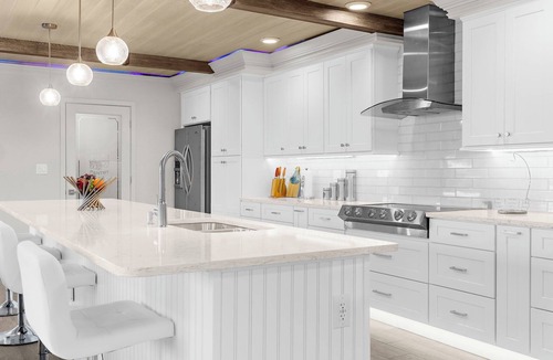 Edgewater House | Dreamy Waterfront Home W/King Bed