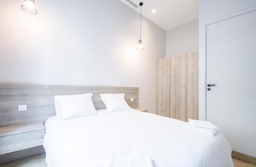 Gaillon Apartment | Dreamyflat - Apartment Opera 1